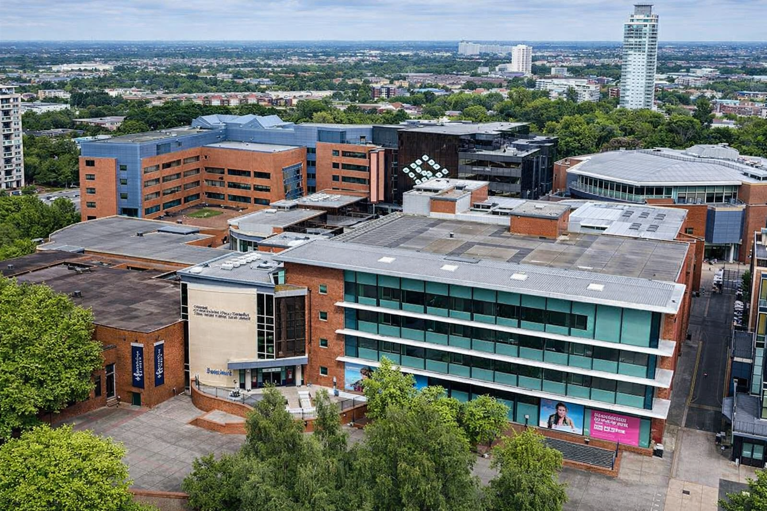 𝗨𝗡𝗜𝗩𝗘𝗥𝗦𝗜𝗧𝗬 𝗢𝗙 𝗪𝗢𝗟𝗩𝗘𝗥𝗛𝗔𝗠𝗣𝗧𝗢𝗡